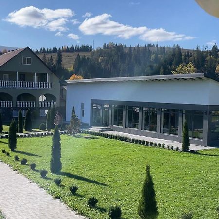 Чотири Сезони Hotel Izki Exterior photo