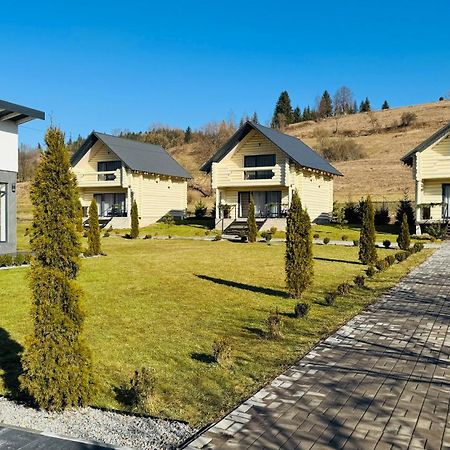 Чотири Сезони Hotel Izki Exterior photo