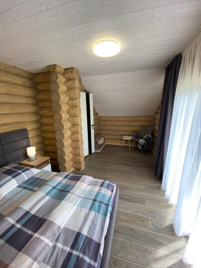 Чотири Сезони Hotel Izki Exterior photo