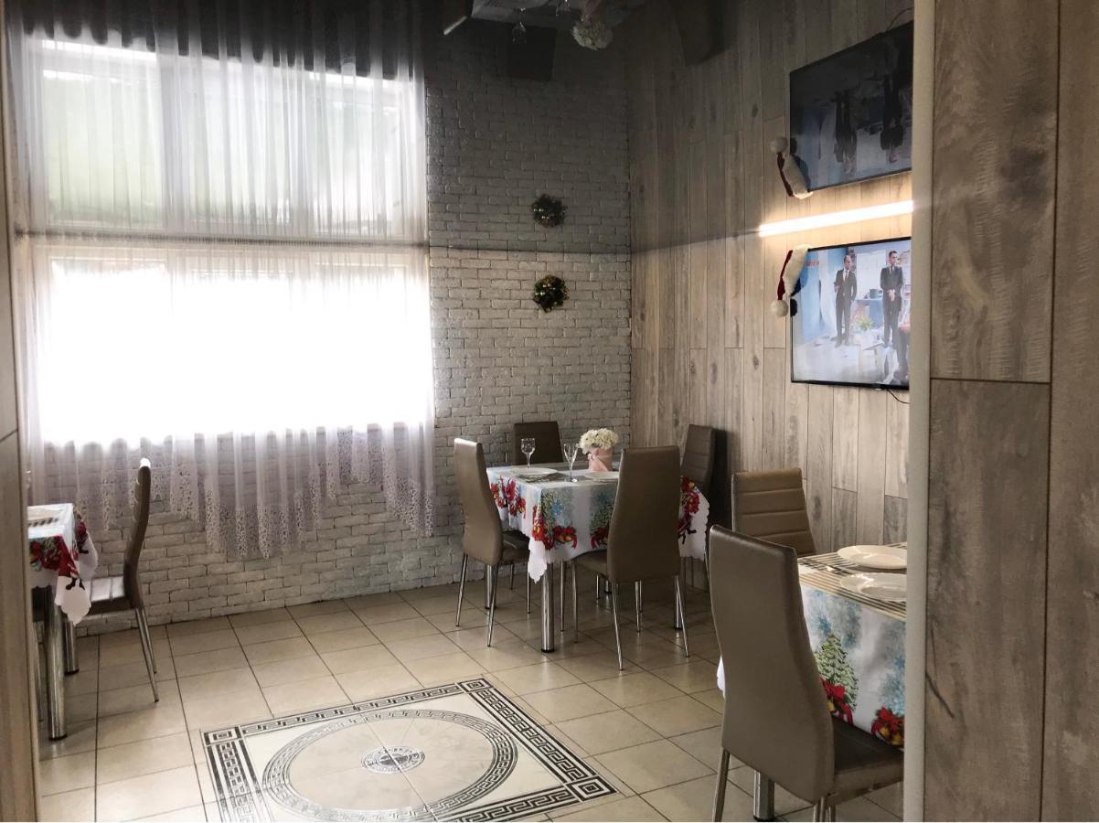 Чотири Сезони Hotel Izki Exterior photo