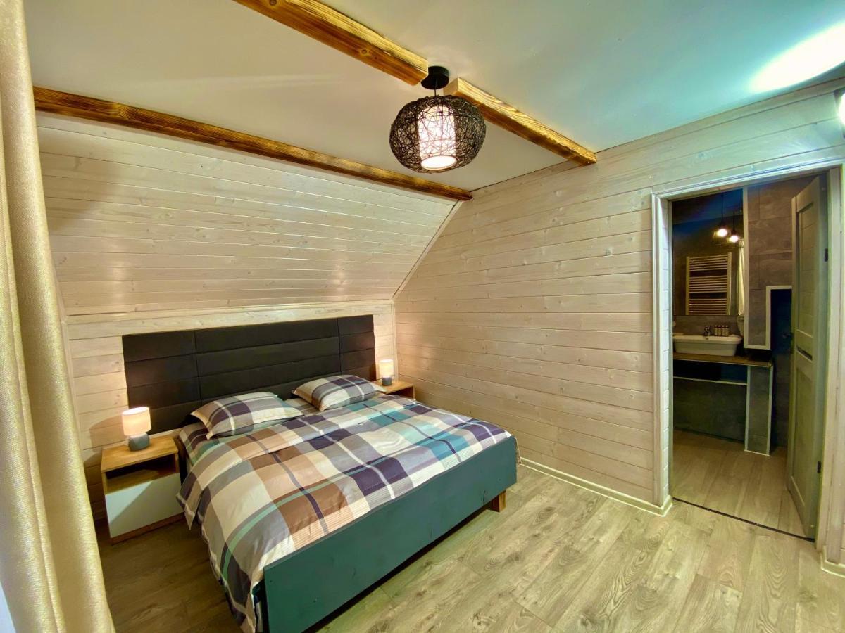 Чотири Сезони Hotel Izki Exterior photo