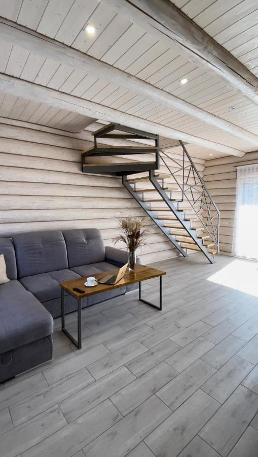 Чотири Сезони Hotel Izki Exterior photo