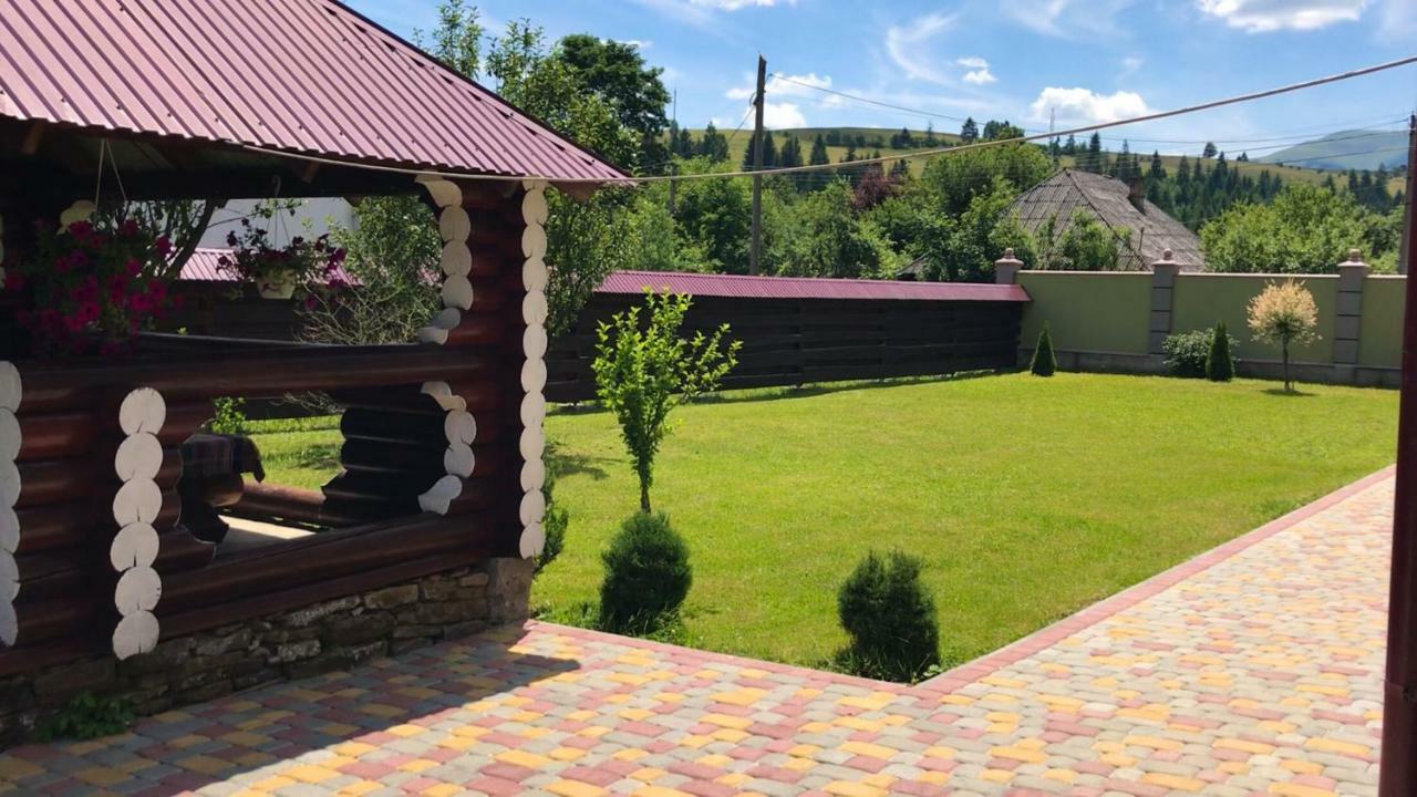 Чотири Сезони Hotel Izki Exterior photo