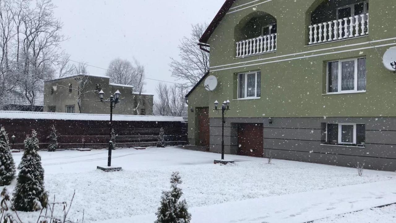 Чотири Сезони Hotel Izki Exterior photo